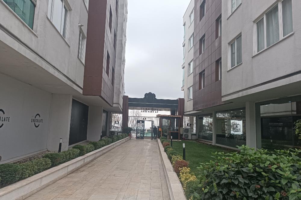 Beylikdüzü AHENK de Kısmen deniz manzaralı 2+1 kiralık daire..