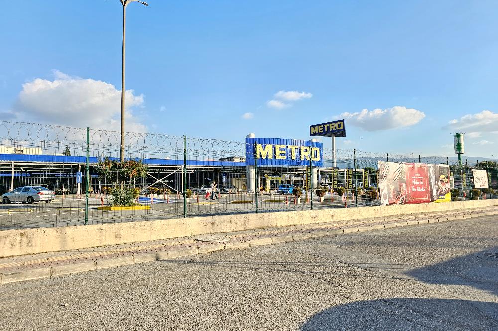 C21 NOVO'DAN ONA 191 METRO GROSSMARKET KARŞISINDA KİRALIK DÜKKAN