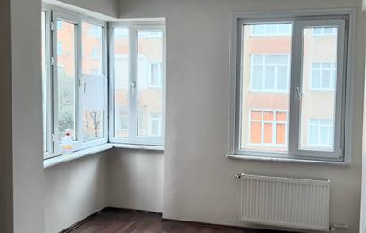 KADIKÖY KOZYATAĞINDA KİRALIK 2+1 DAİRE