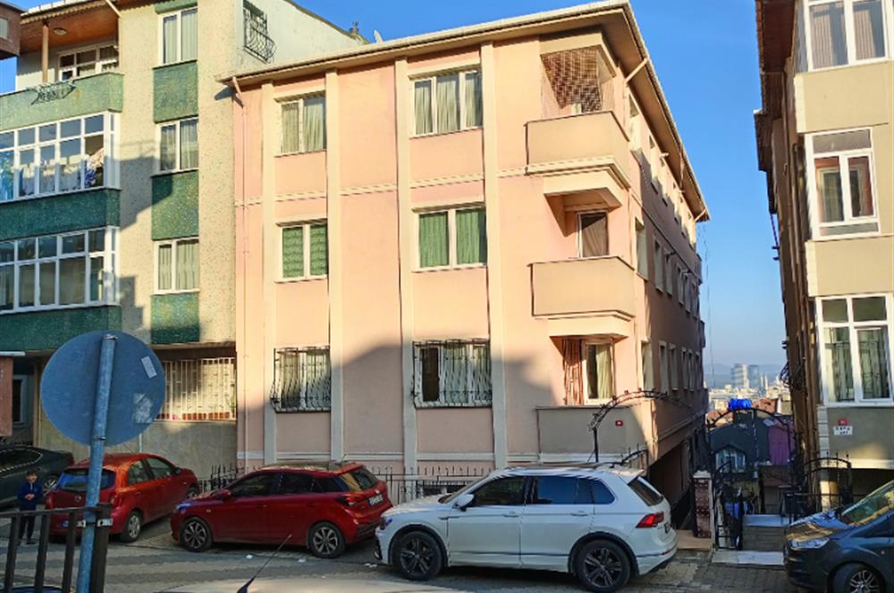 Kısıklı Mahallesi'nde 2+1 satılık daire 