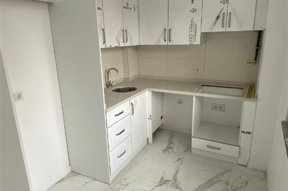 KARTAL ORHANTEPE MH ARA KAT 2+1 SATILIK DAİRE