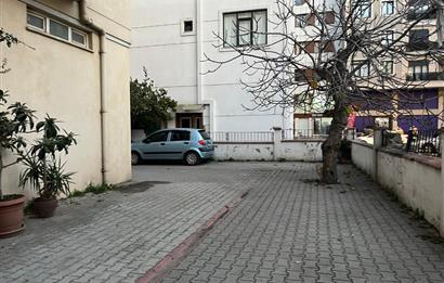 CEVİZLİ SARAYLAR CADDESİ’NDE GENİŞ KİRALIK 2 + 1