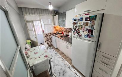 Kadıköy Hasanpaşa’da Merkezi Konumda, Kullanışlı Kat Planlı, 82m² Net Alana Sahip, 2+1 Tadilatlı ve Masrafsız Daire