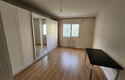 Mavişehir Kırlangıç Sitesinde 4+1 Komple Tadilatlı Satılık Daire