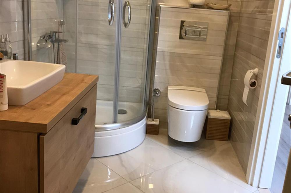 ERENKÖY KAZIM KARABEKİR SOKAK  4+2 BALKON VE TERASLI DUBLEKS SATILIK DAİRE