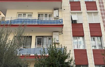 MENEMEN UĞUR MUMCU MAHALLESİNDE TADİLATLI SATILIK 3+1 DAİRE