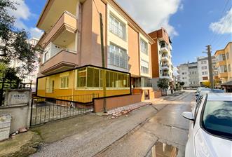 C21 LOCA'DAN BAHÇELİEVLERDE EŞYALI KİRALIK 2+1 110m² DAİRE