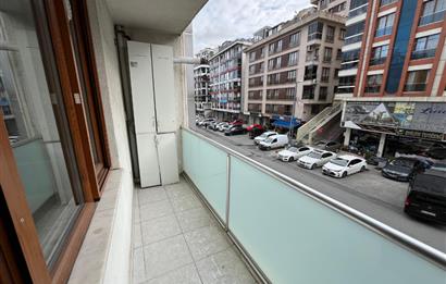 Eyüp Alibeyköy Merkezde Cadde Üstü Satılık 2+1 Daire