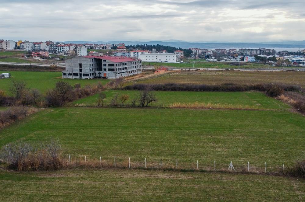 GELİBOLU' DA SATILIK TİCARİ İMARLI ARSA