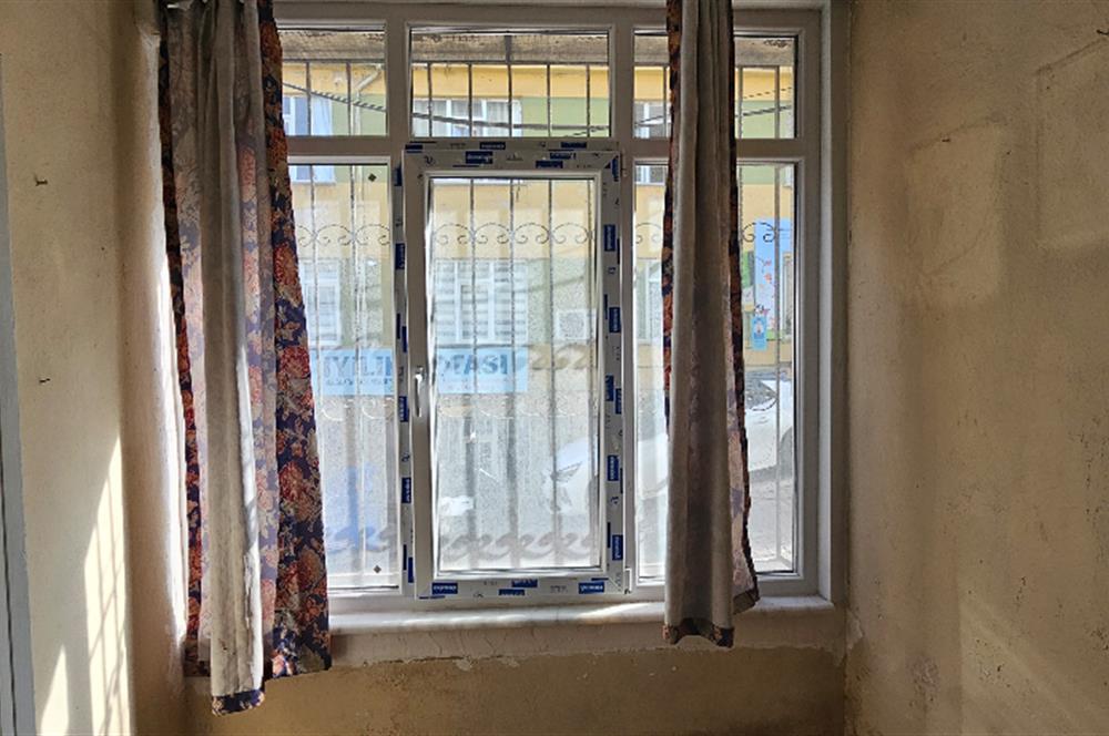 ÜSKÜDAR’DA FIRSAT DAİRE