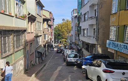 ÜSKÜDAR’DA FIRSAT DAİRE