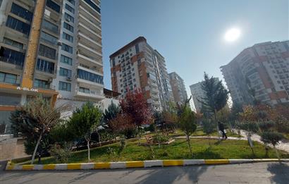 Novapark Sitesi Geniş Teraslı 1. Kat Daire 