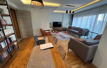 KADIKÖY FENERYOLUNDA BAĞDAT CAD. VE MARMARAYA YAKIN 3+1 DAİRE