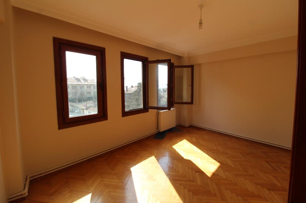 ÜSKÜDAR SALACAK MAHALLESİNDE BAKIMLI 2+1 KİRALIK DAİRE