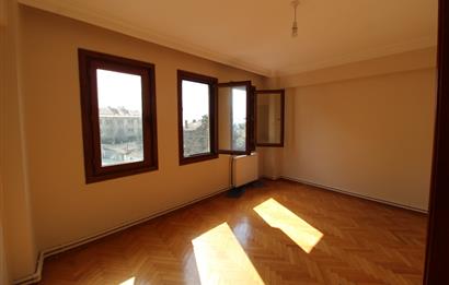 ÜSKÜDAR SALACAK MAHALLESİNDE BAKIMLI 2+1 KİRALIK DAİRE