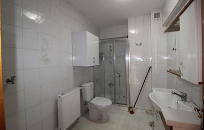 ÜSKÜDAR SALACAK MAHALLESİNDE BAKIMLI 2+1 KİRALIK DAİRE