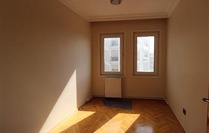 ÜSKÜDAR SALACAK MAHALLESİNDE BAKIMLI 2+1 KİRALIK DAİRE