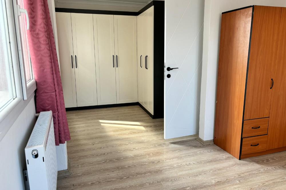 MENEMEN DEVLET HASTANESİ YAKINI 2+1 SATILIK DAİRE