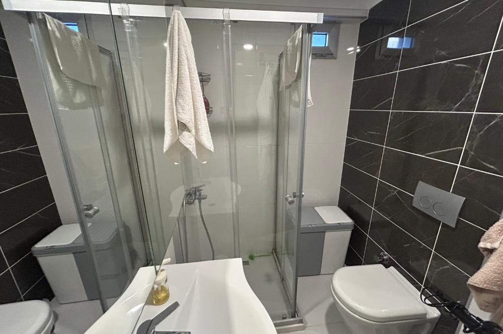 KADIKÖY FENERYOLUNDA BAĞDAT CAD. VE MARMARAYA YAKIN 3+1 DAİRE