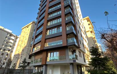 KADIKÖY FENERYOLUNDA BAĞDAT CAD. VE MARMARAYA YAKIN 3+1 DAİRE