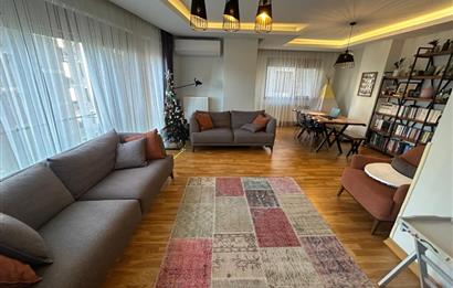 KADIKÖY FENERYOLUNDA BAĞDAT CAD. VE MARMARAYA YAKIN 3+1 DAİRE