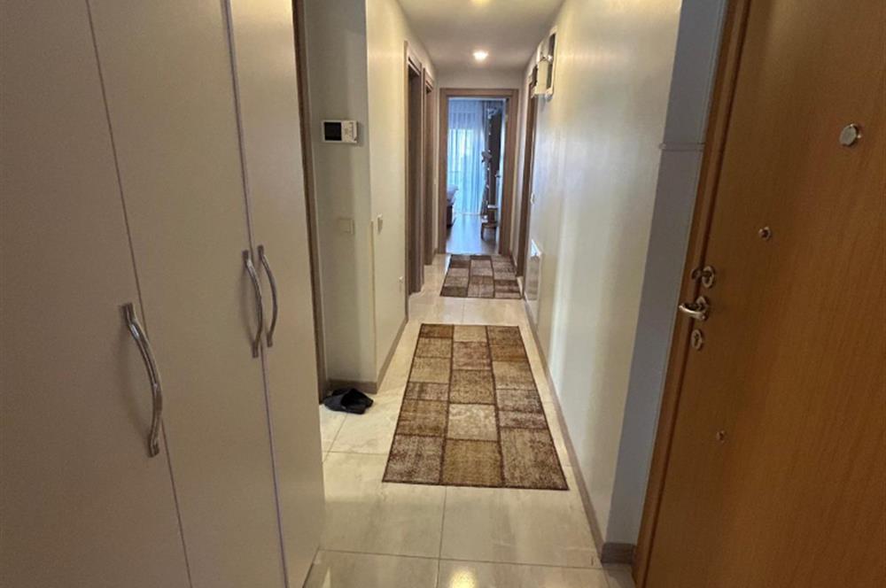 KADIKÖY FENERYOLUNDA BAĞDAT CAD. VE MARMARAYA YAKIN 3+1 DAİRE