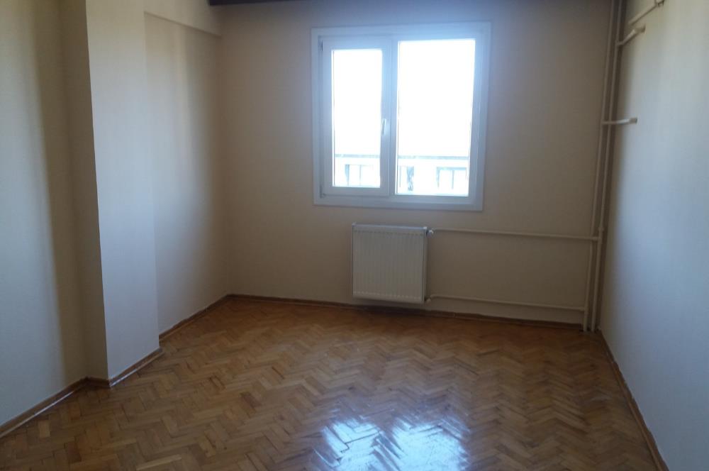 MÜTEVELLİ ÇEŞME CADDESİNDE SATILIK DAİRE 