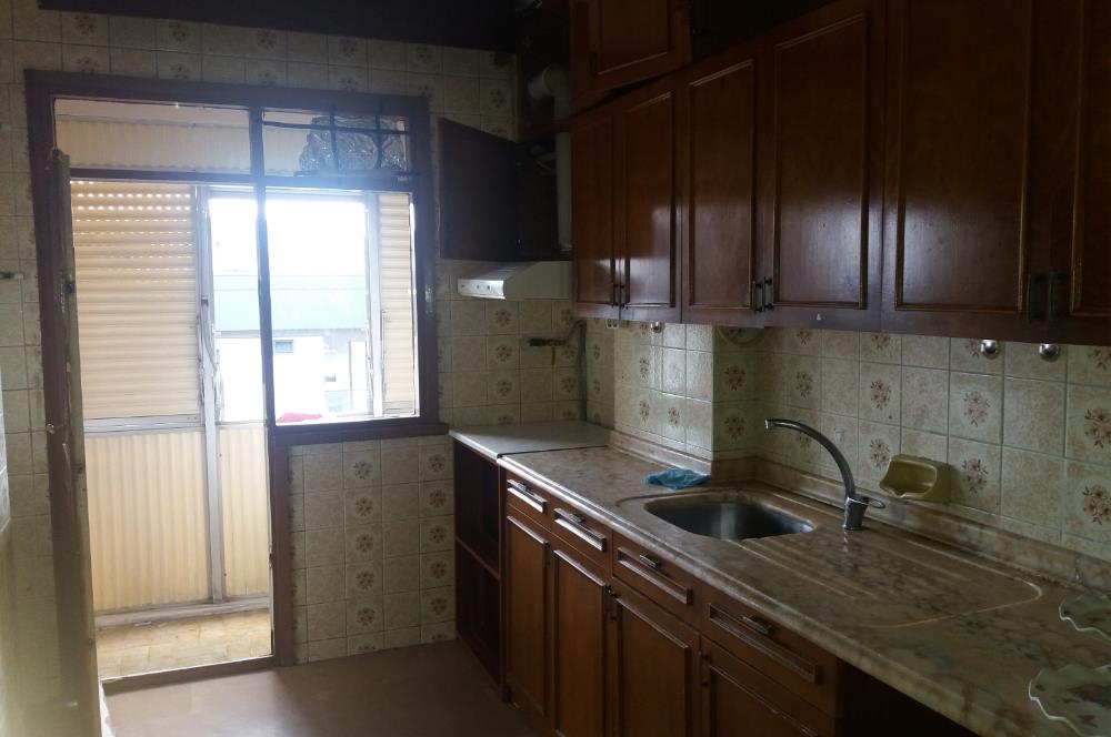 MÜTEVELLİ ÇEŞME CADDESİNDE SATILIK DAİRE 