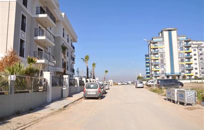 İzmir Gaziemir Optimum Yakınında Havuzlu Sitede Satılık Bahçe Katı 2+1 Daire