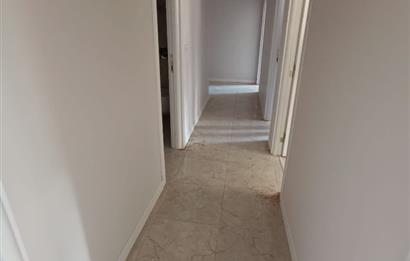 MERKEZİ LOKASYONDA SIFIR EBEVEYN BANYOLU 2+1 DAİRE