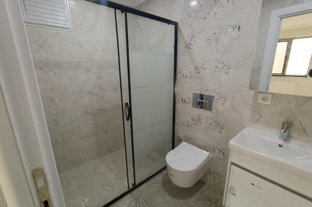 MERKEZİ LOKASYONDA SIFIR EBEVEYN BANYOLU 2+1 DAİRE