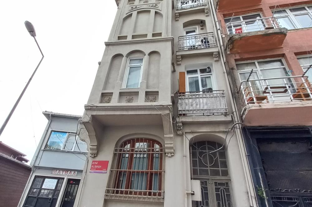 SÜLEYMAN CAN'DAN ŞİŞHANE METRODA DENİZ MANZARALI SATILIK DAİRE