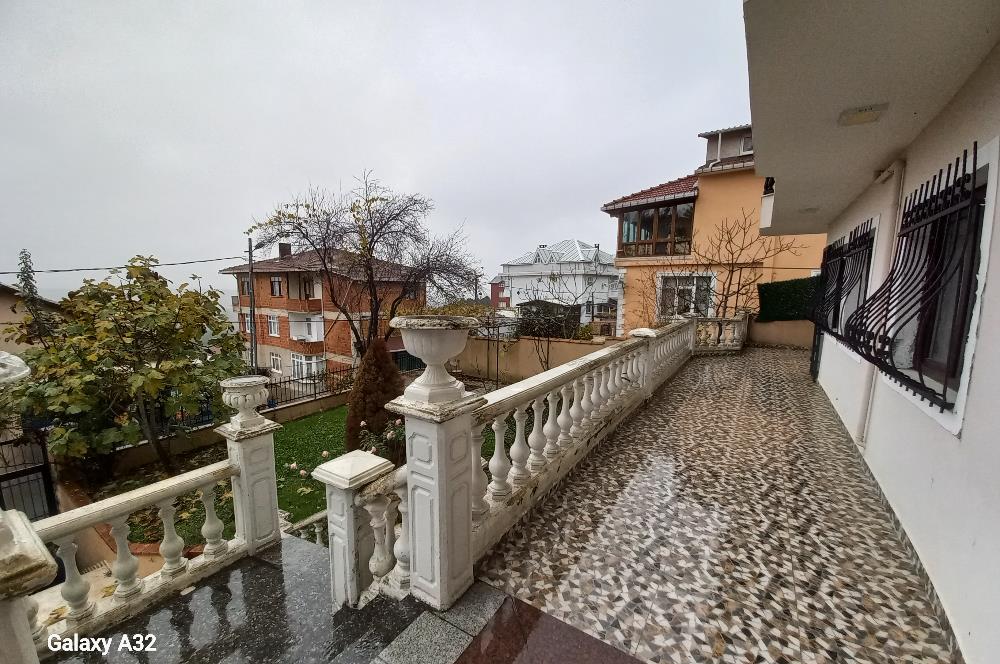 BEYKOZ DA MASRAFSIZ HARIKA KONUM 10+4 BAHCE ICINDE IKIZ VILLA