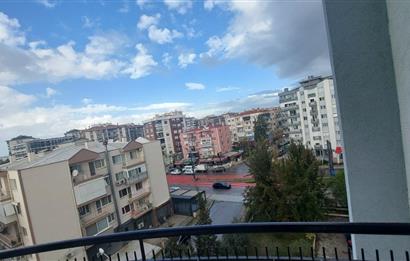 Çiğli Ataşehir Pelit Sitesi 3+1 Geniş Satılık Daire