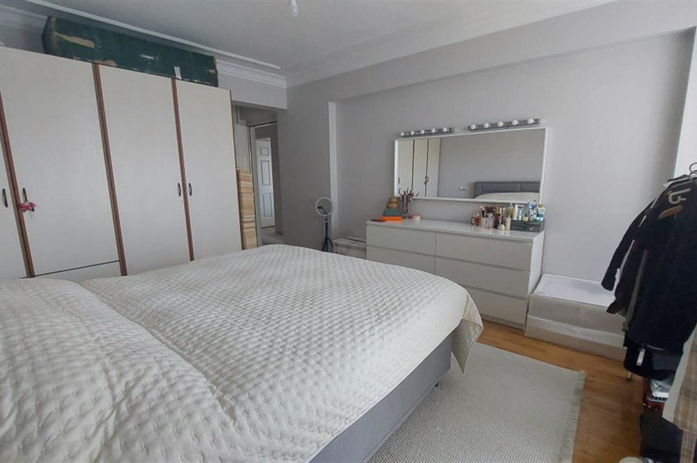 Çiğli Ataşehir Pelit Sitesi 3+1 Geniş Satılık Daire