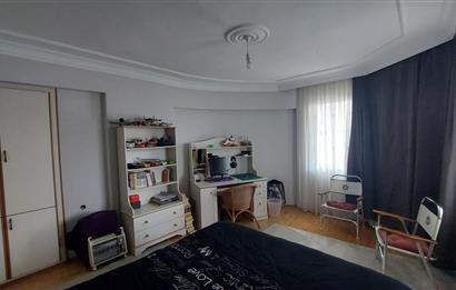 Çiğli Ataşehir Pelit Sitesi 3+1 Geniş Satılık Daire