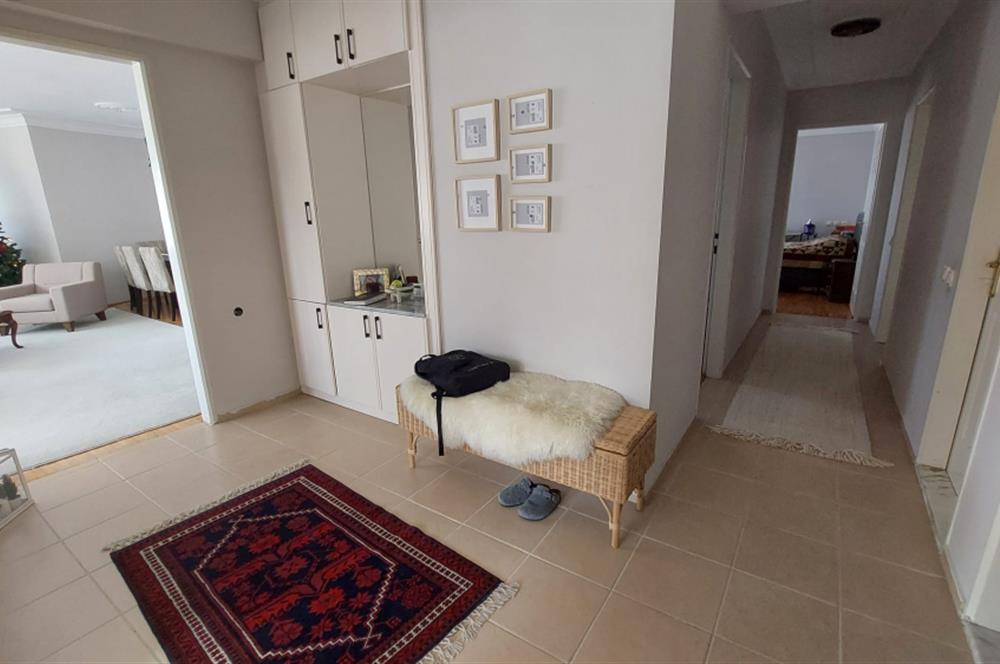 Çiğli Ataşehir Pelit Sitesi 3+1 Geniş Satılık Daire