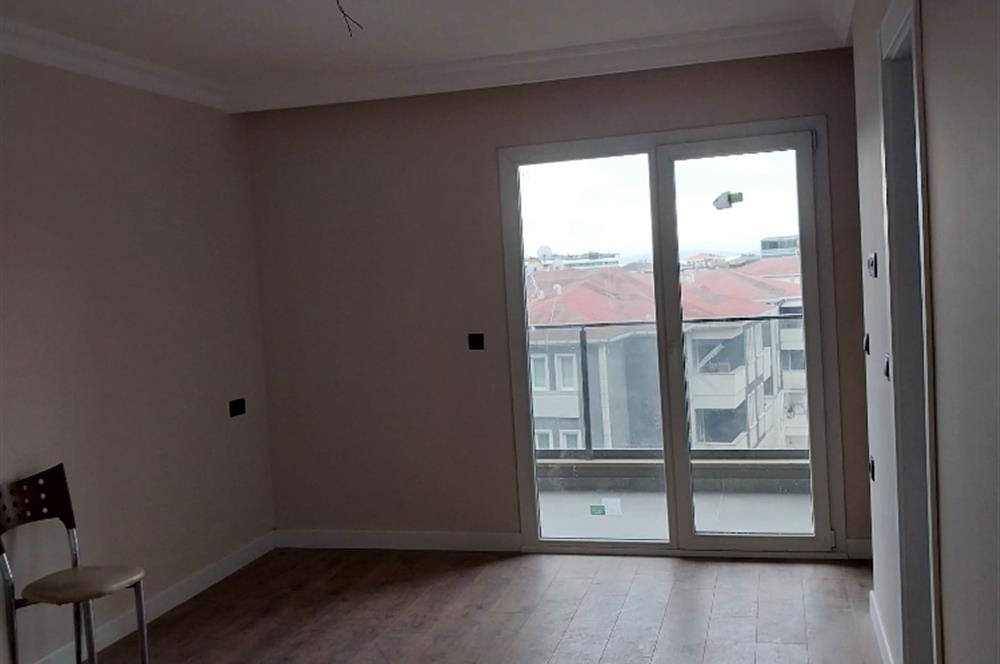 TUZLA MERKEZDE YENİ SİTE İÇİNDE YÜZME HAVUZLU SIFIR DAİRE