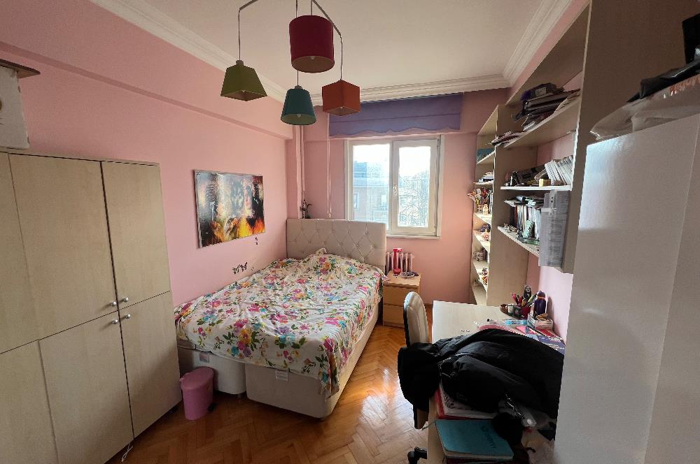 ÜSKÜDAR BULGURLU MAHALLESİ CUMHURİYET SİTESİNDE 3+1 SATILIK DAİRE