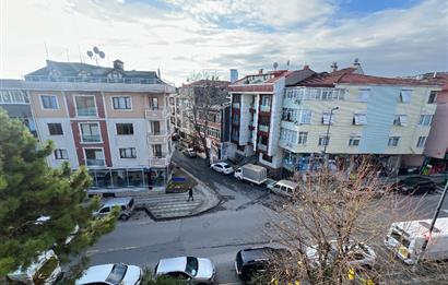 ÜSKÜDAR BULGURLU MAHALLESİ CUMHURİYET SİTESİNDE 3+1 SATILIK DAİRE