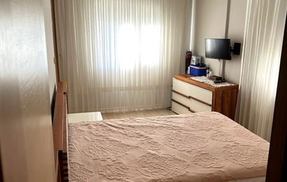 izmir Karşıyaka Şemikler Mahallesinde  Satılık Daire 2+1 Daire