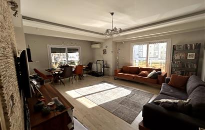 izmir Karşıyaka Şemikler Mahallesinde  Satılık Daire 2+1 Daire