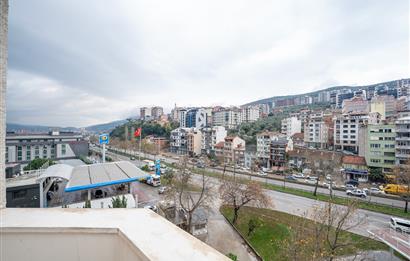 C21 Cius; Deniz Manzaralı,Şehir Merkezine yakın 150 m2 Kiralık