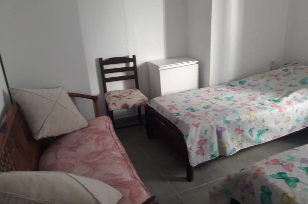 Bitez-Aktur'da deniz manzaralı,özel plajlı 4+1 dönemsel kiralık villa