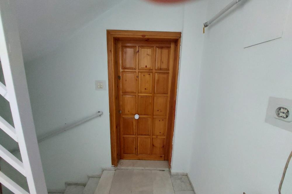 Karabağlar Maliyeciler Mahallesinde Cadde Üstü Satılık 3+1 Daire