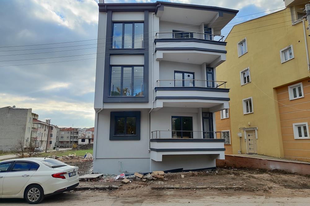 CENTURY 21 BAL'DAN TOYGAR MAHALLESİNDE SATILIK 2+0 DAİRE