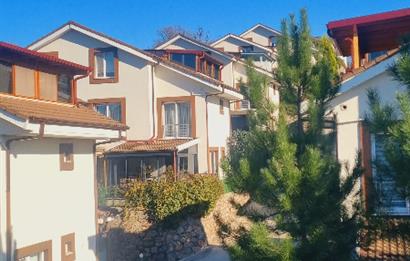 Başiskele, Vivera Evlerinde, Satılık Orman Manzaralı Villa