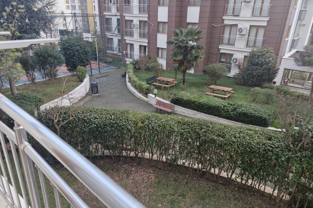 ŞERİFALİ BÖLGESİNİN EN NEZİH SİTELERİNDEN HELENIUM PARK'TA 2+1 DAİRE