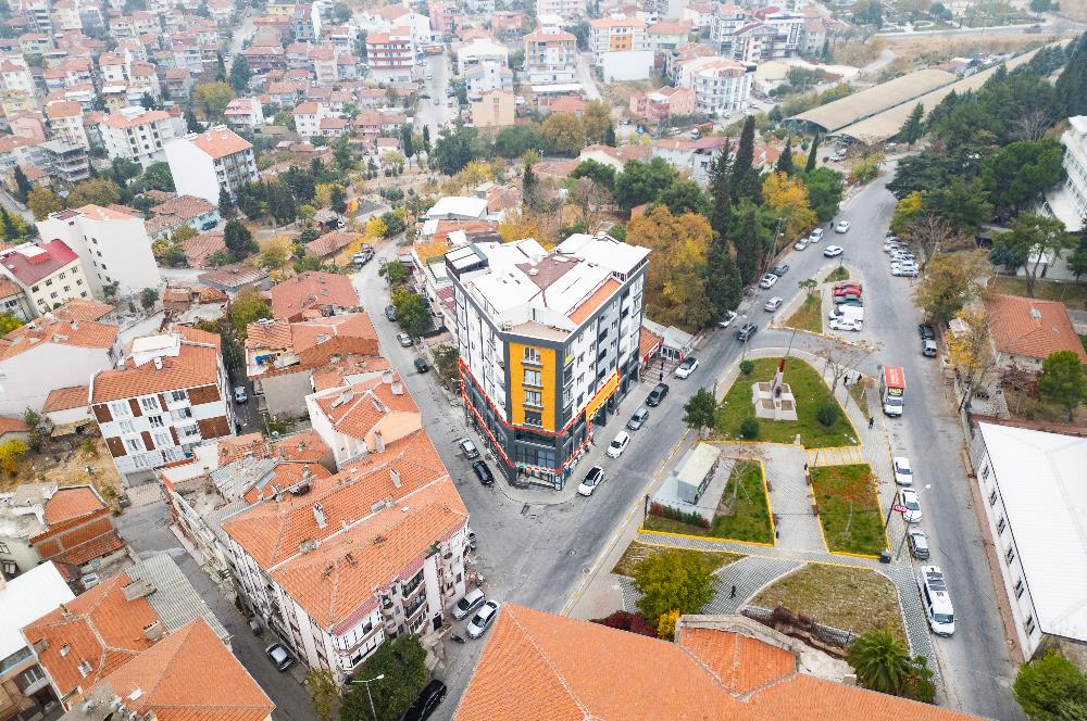 ASKERİ HASTANE KARŞISI SATILIK DÜKKAN 