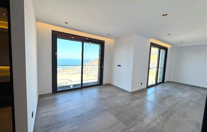 4+1 Satılık Lüx Villa Deniz Manzaralı